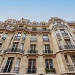 Residence Trocadero By Studio Prestige